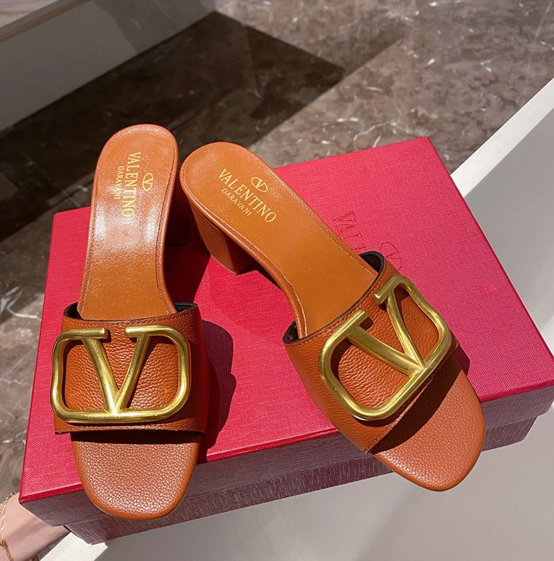 Valentino Garavani VLOGO leather sandals Dark Brown