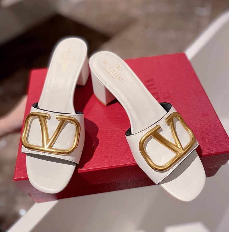 Valentino Garavani VLOGO leather sandals White