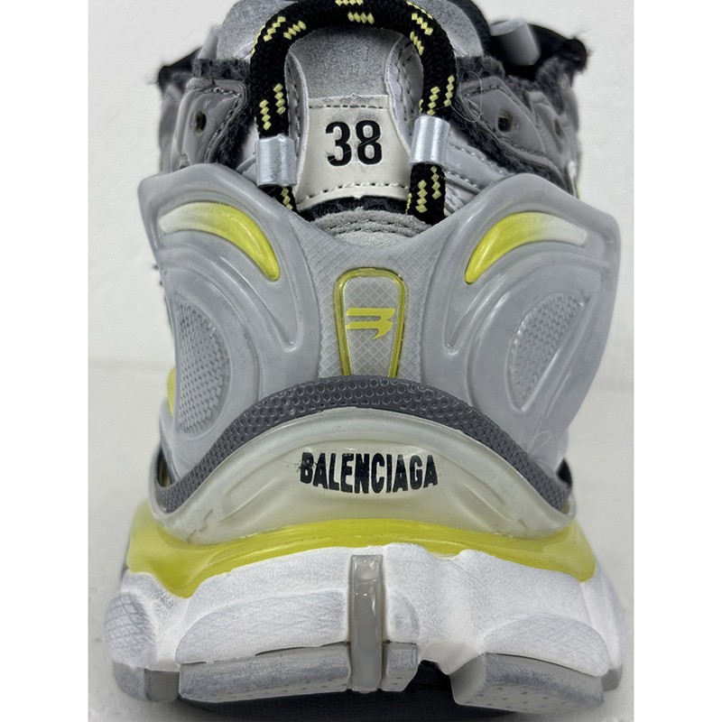 Balenciaga Runner shoe 002