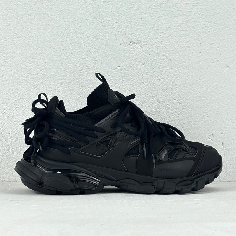 Balenciaga Track shoe 001