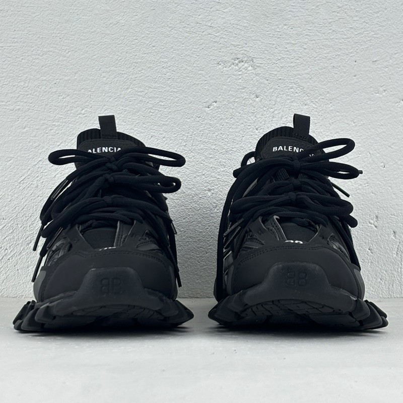 Balenciaga Track shoe 001