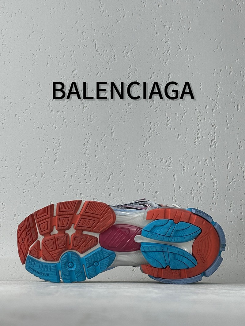 Balenciaga Runner shoe 004