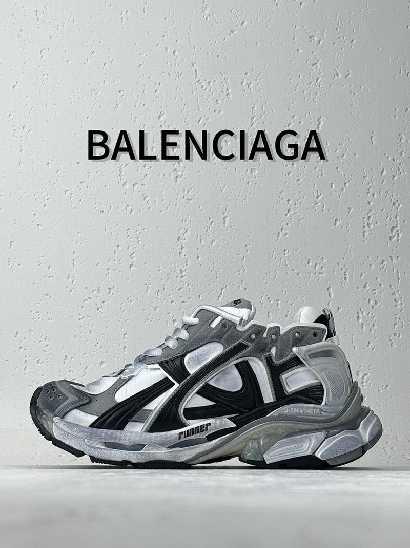 Balenciaga Runner shoe 005