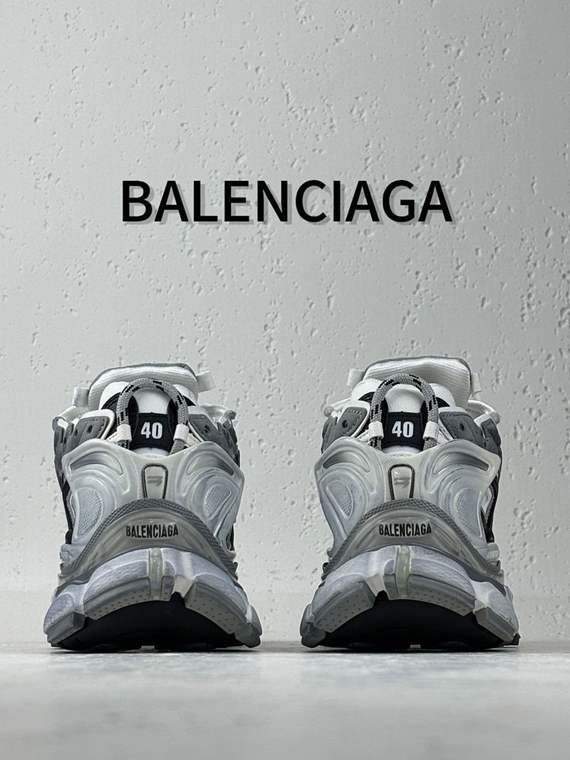 Balenciaga Runner shoe 005