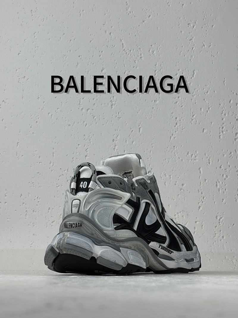 Balenciaga Runner shoe 005