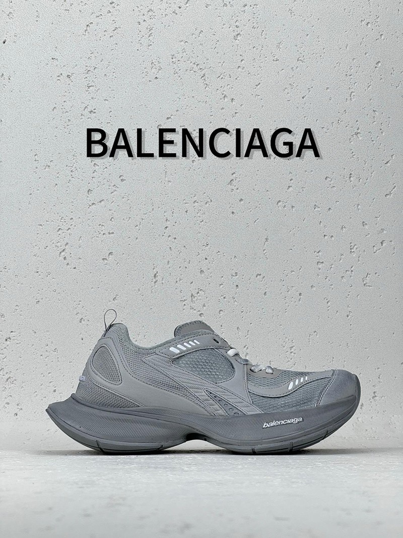 Balenciaga Cricuit shoe 020