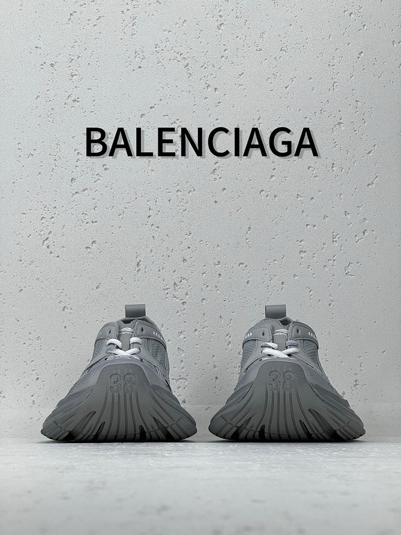 Balenciaga Cricuit shoe 020