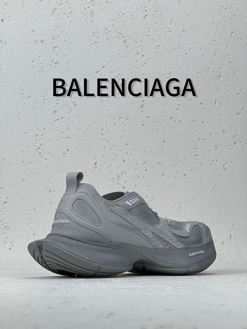 Balenciaga Cricuit shoe 020