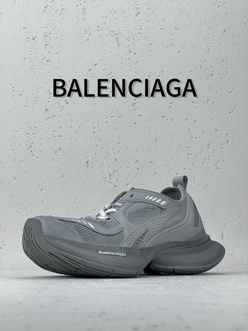 Balenciaga Cricuit shoe 020