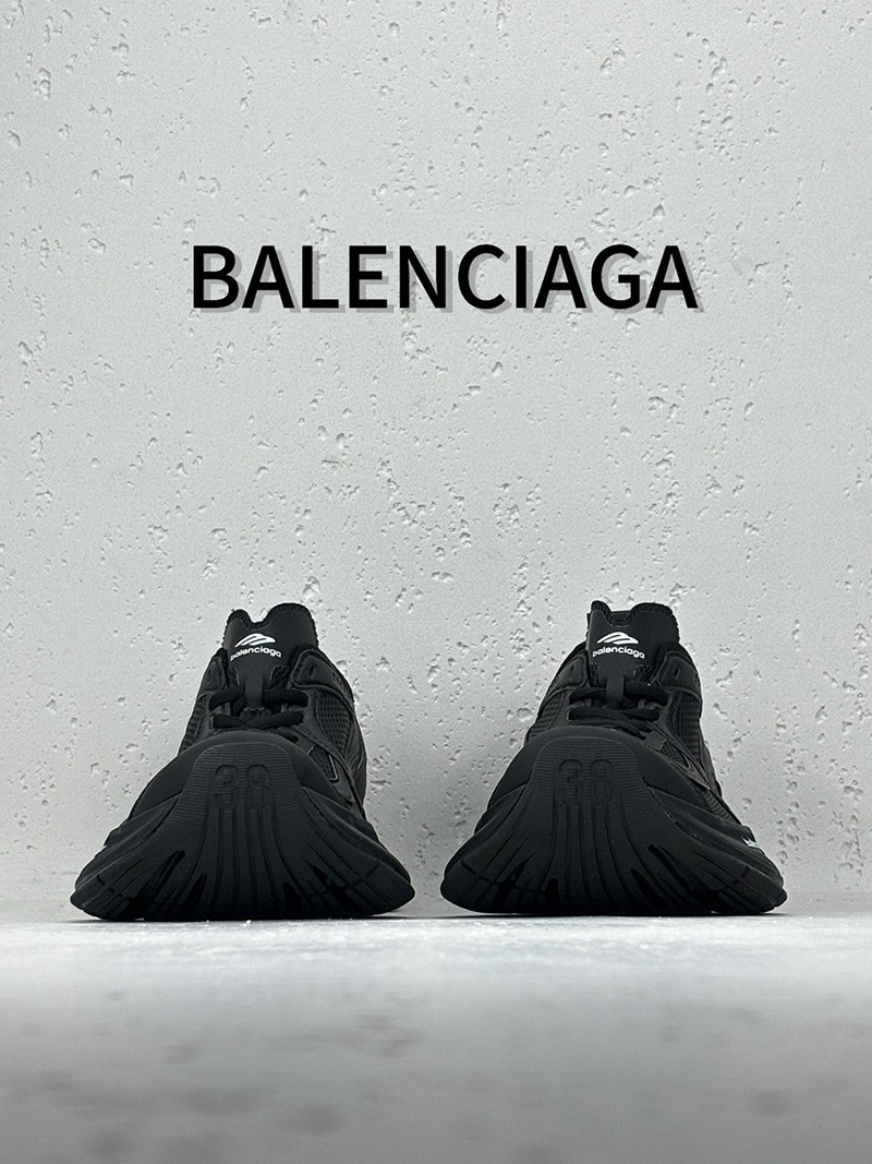 Balenciaga Cricuit shoe 022