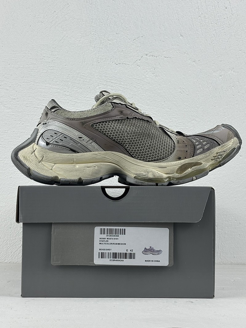 Balenciaga 3XL Sneakers 024