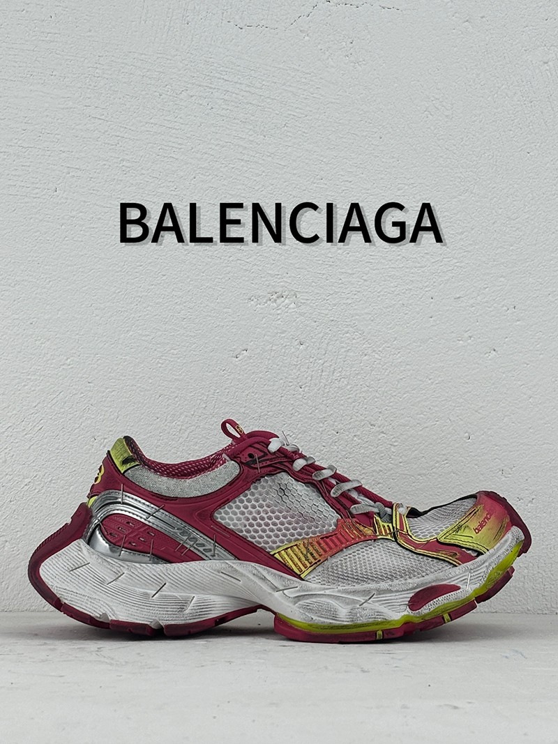 Balenciaga 3XL Sneakers 025