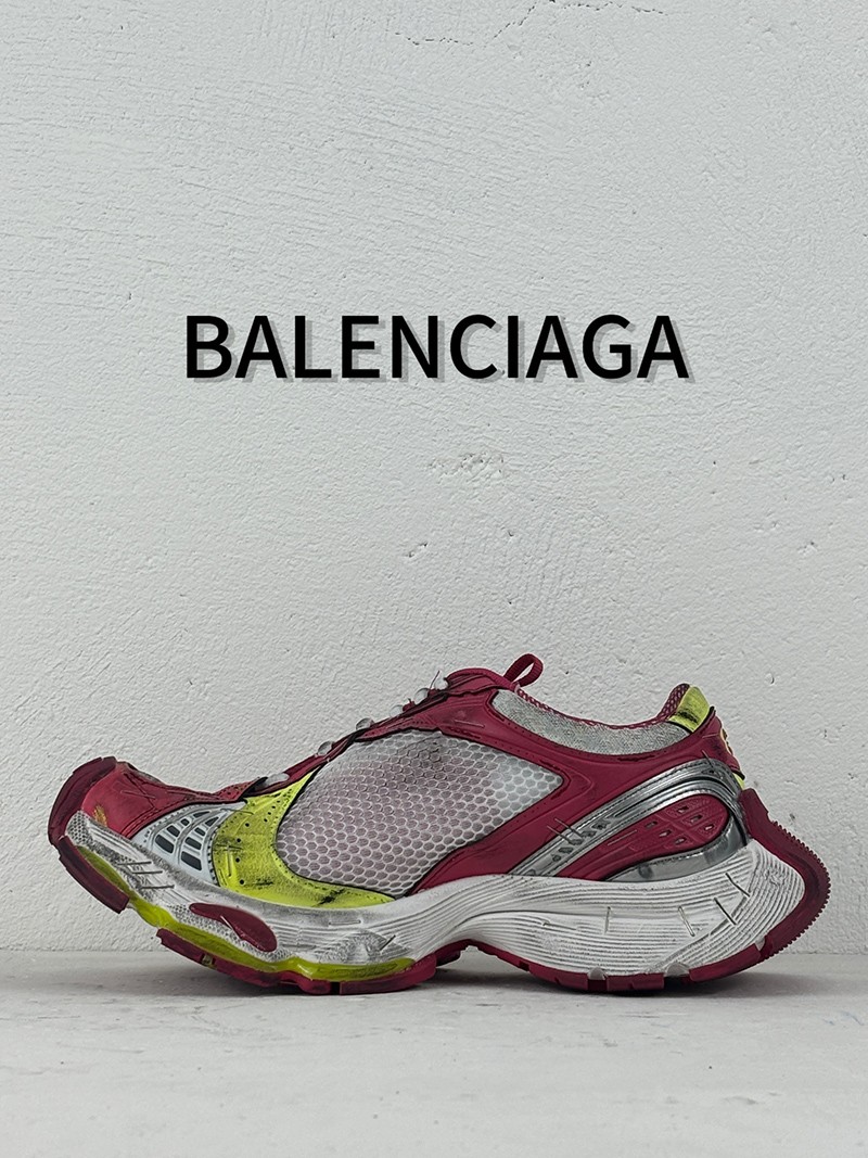 Balenciaga 3XL Sneakers 025