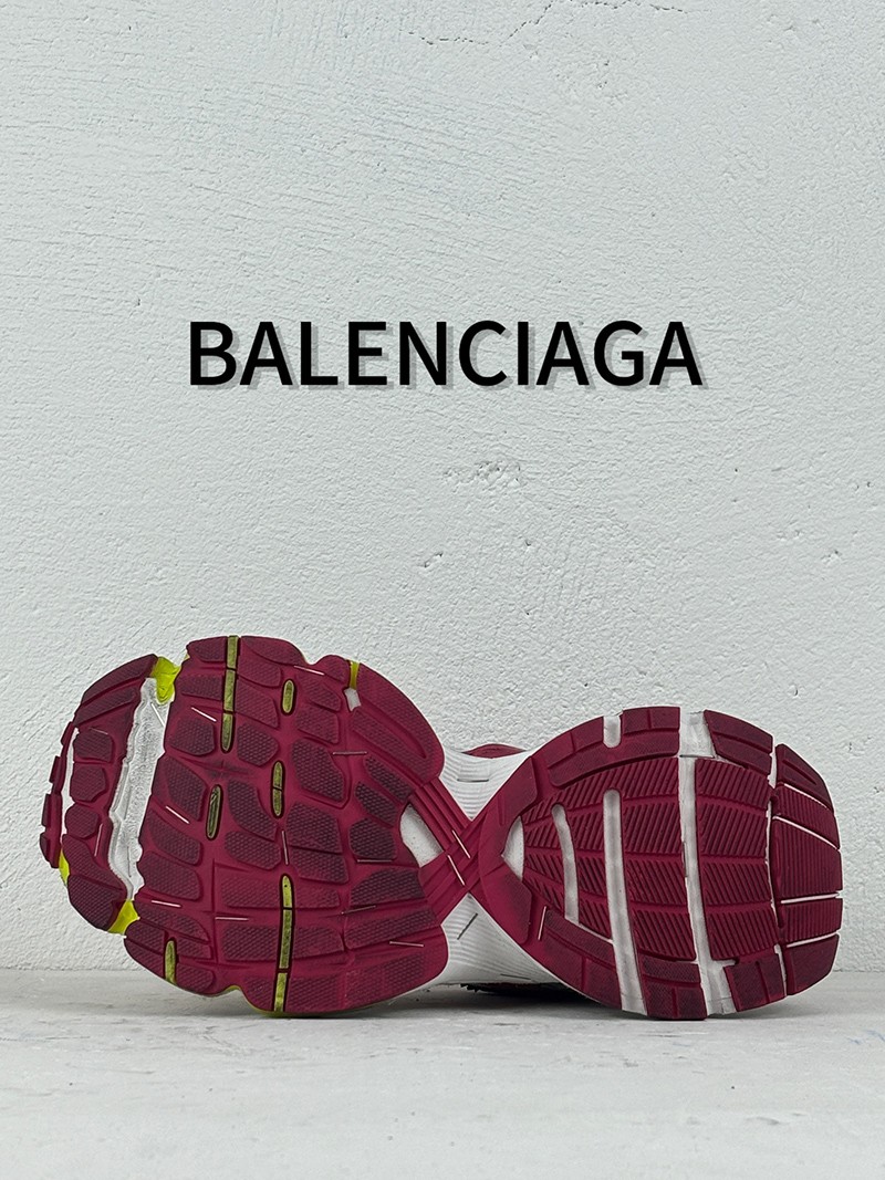 Balenciaga 3XL Sneakers 025