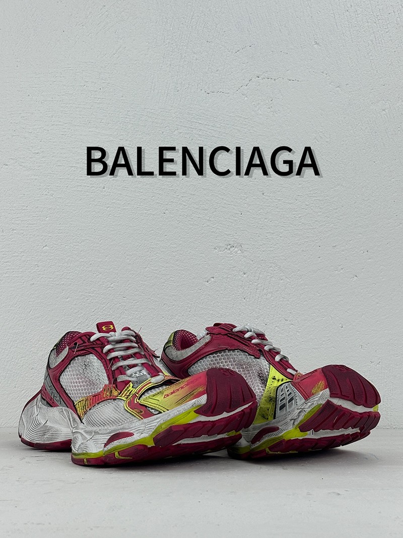 Balenciaga 3XL Sneakers 025