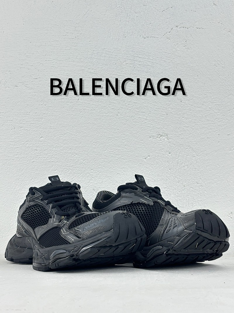 Balenciaga 3XL Sneakers 026