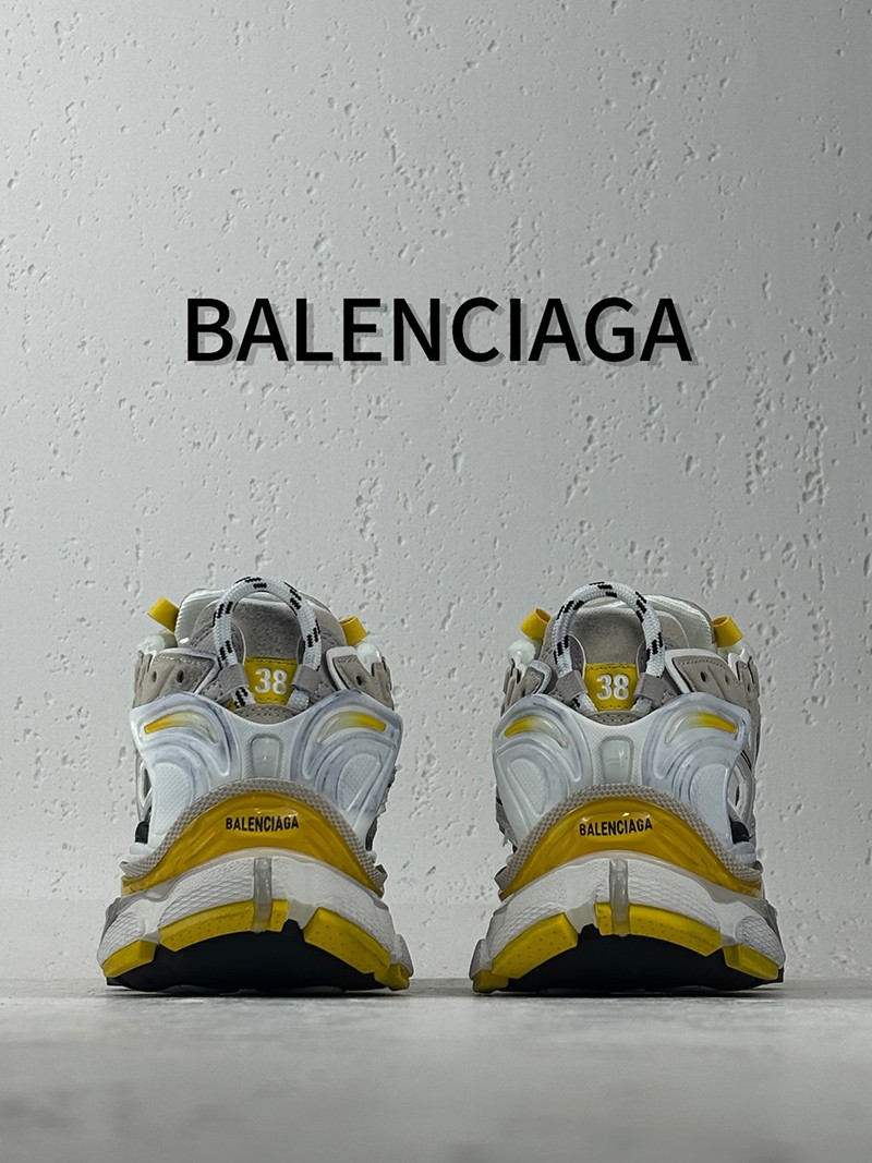 Balenciaga Runner Sneaker 027