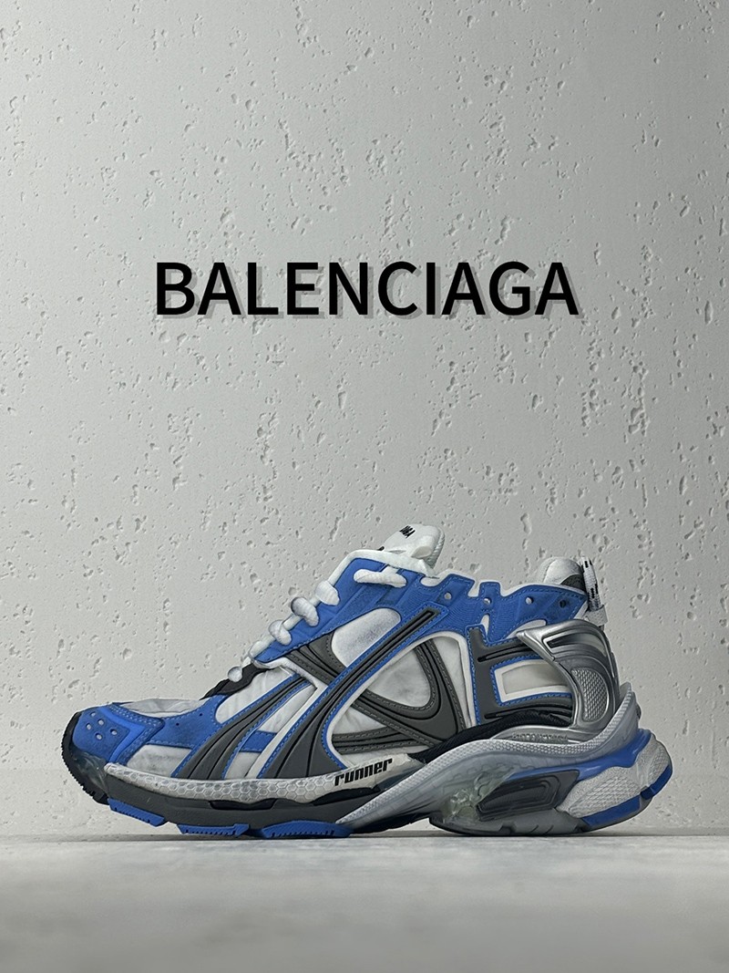 Balenciaga Runner Sneaker 028