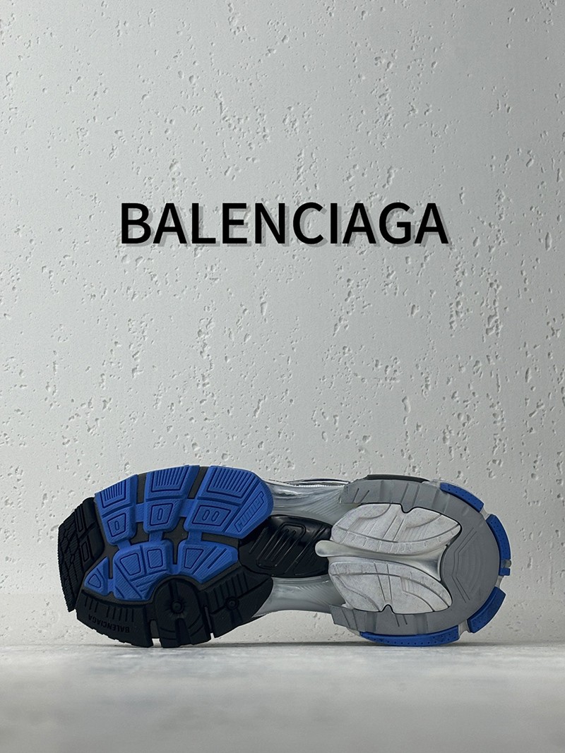 Balenciaga Runner Sneaker 028