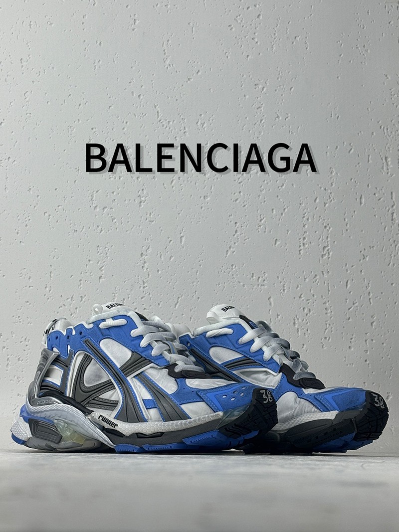 Balenciaga Runner Sneaker 028