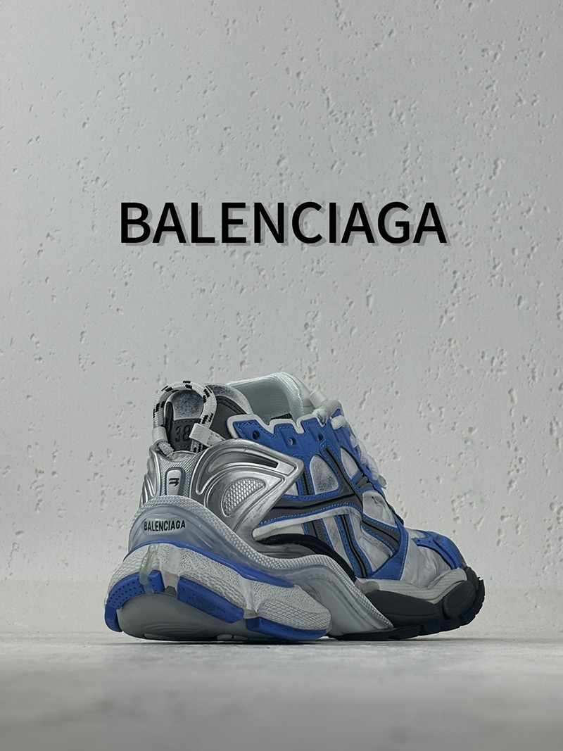 Balenciaga Runner Sneaker 028