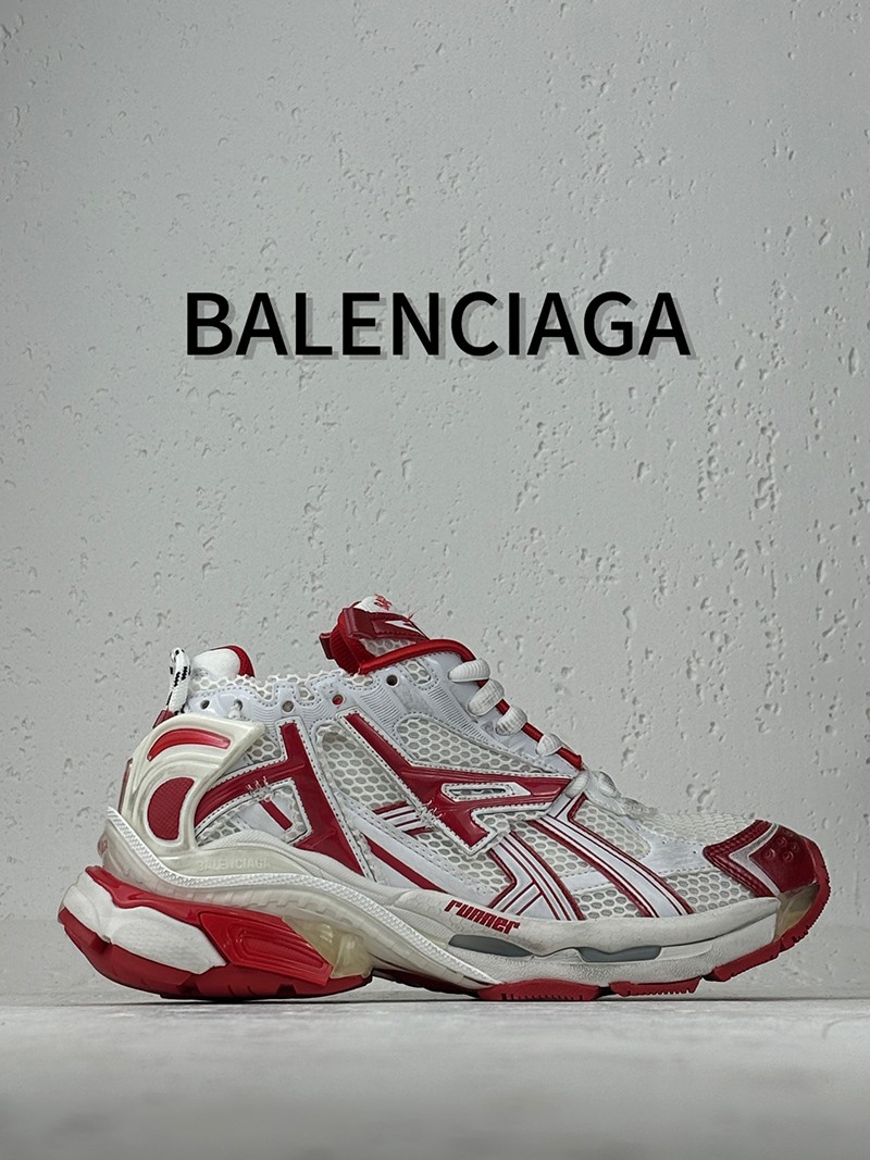 Balenciaga Runner Sneaker 030