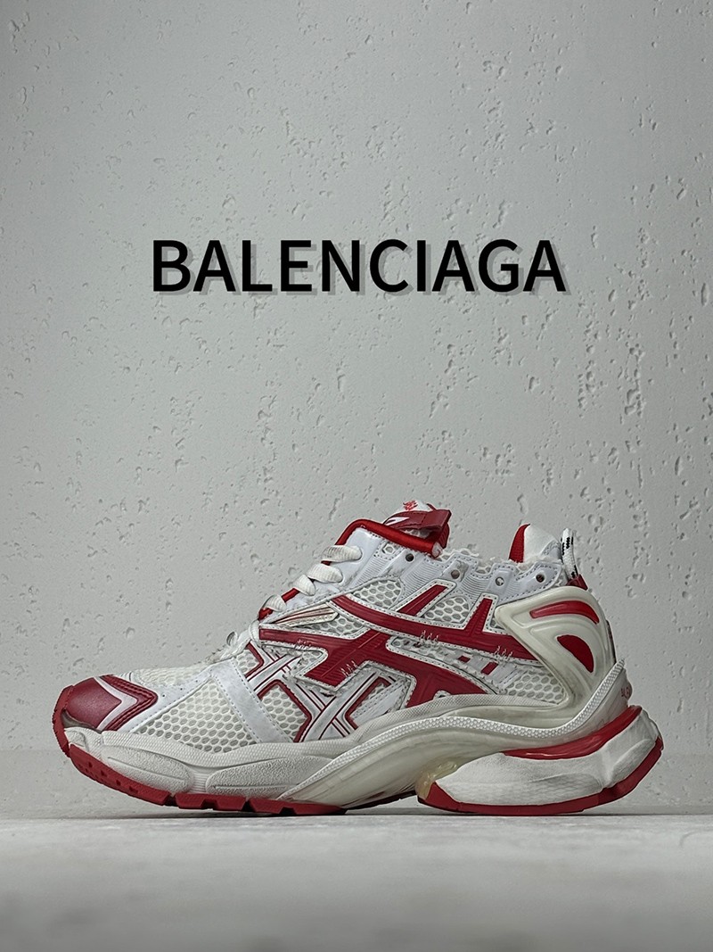 Balenciaga Runner Sneaker 030