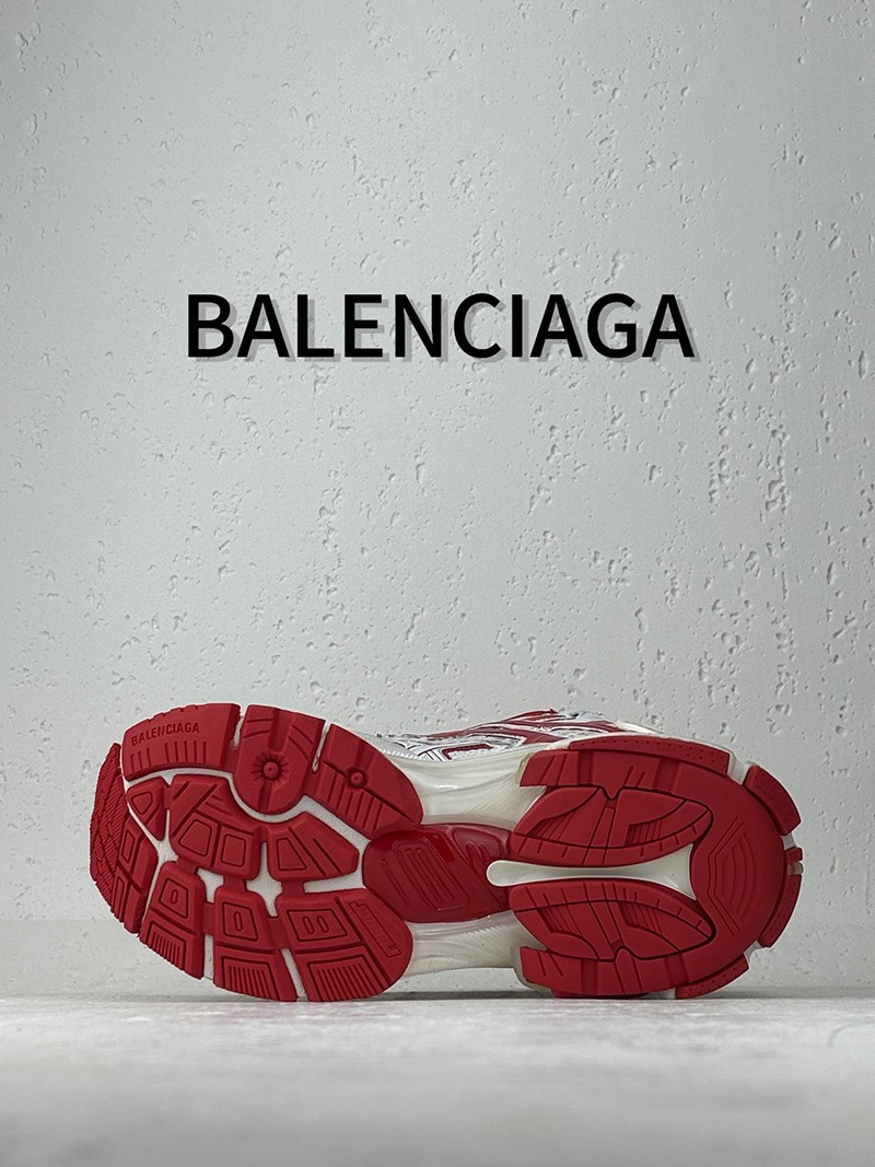 Balenciaga Runner Sneaker 030