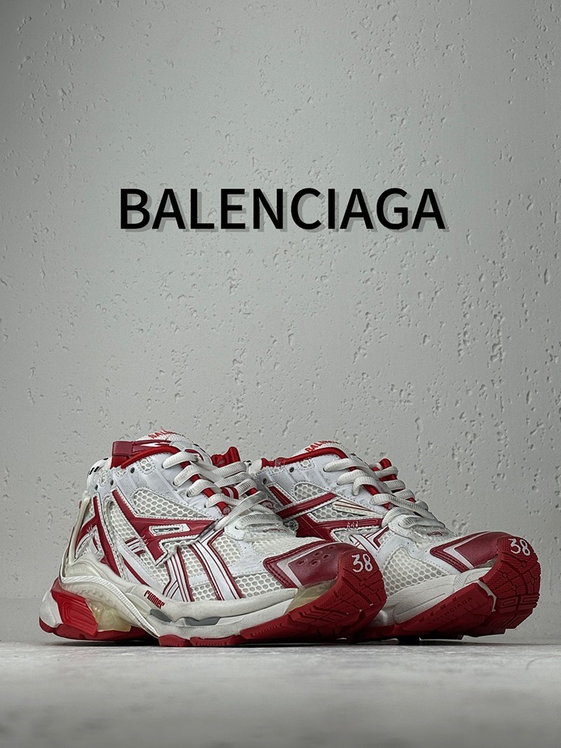 Balenciaga Runner Sneaker 030