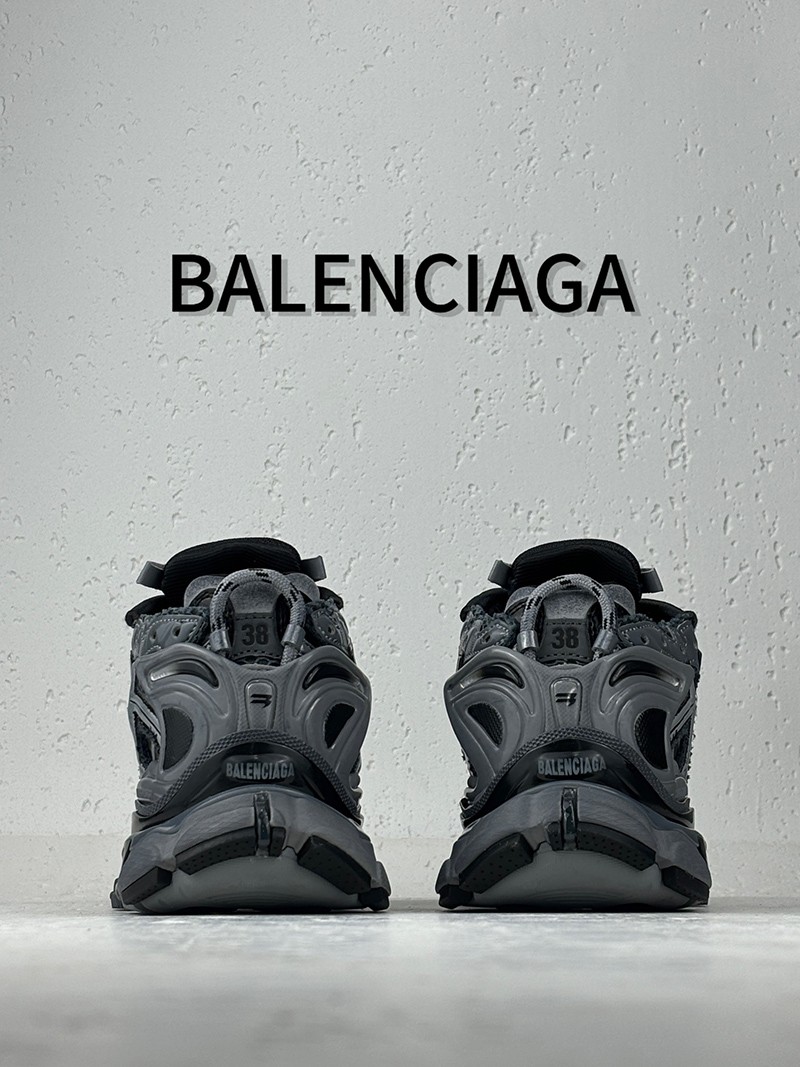 Balenciaga Runner Sneaker 031