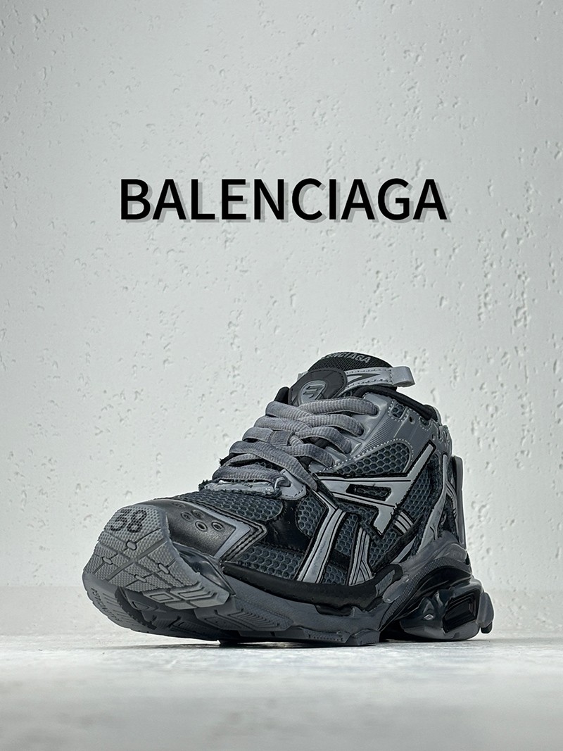 Balenciaga Runner Sneaker 031