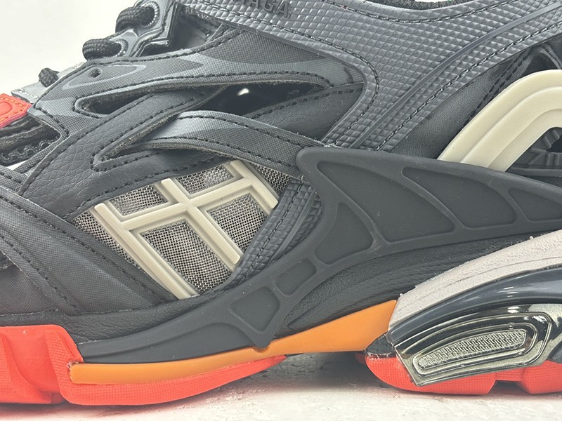 Balenciaga Track 2 shoe 033