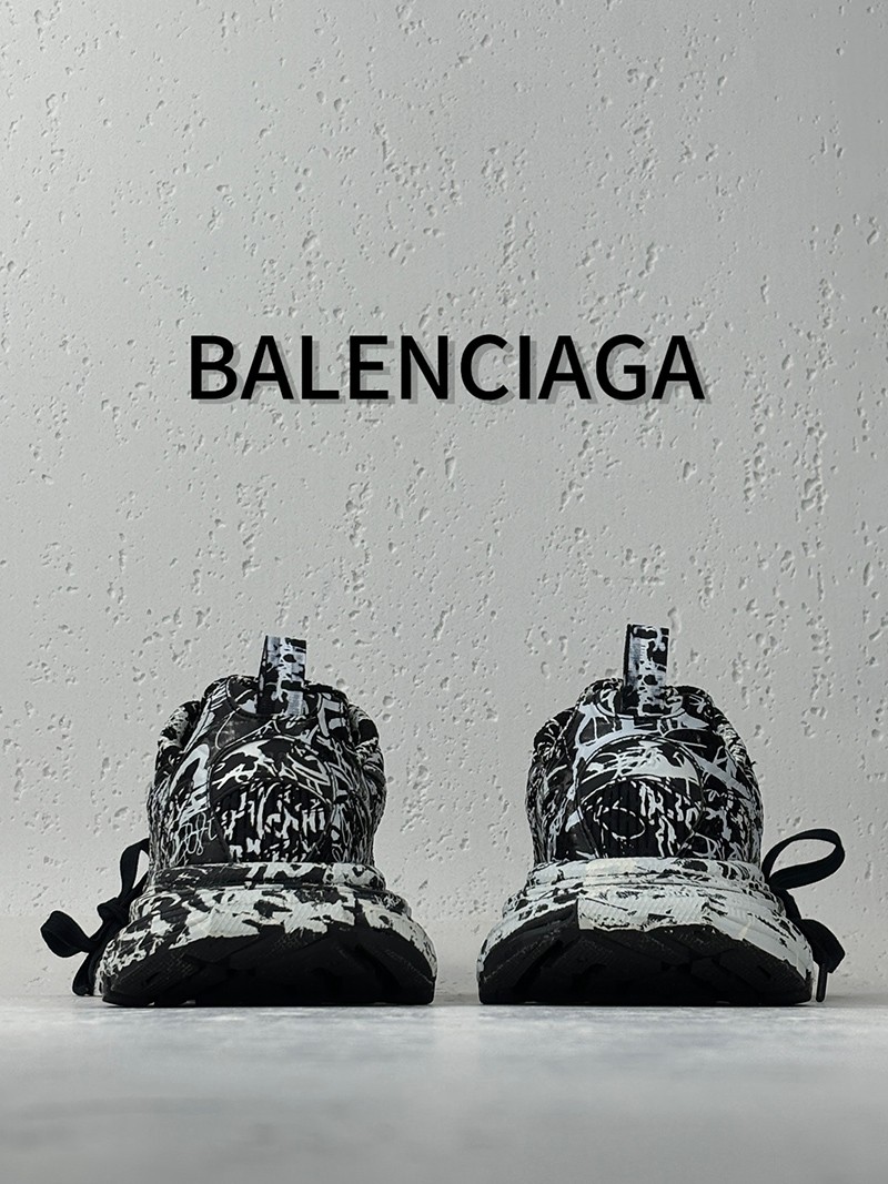 Balenciaga 3XL Sneakers 037