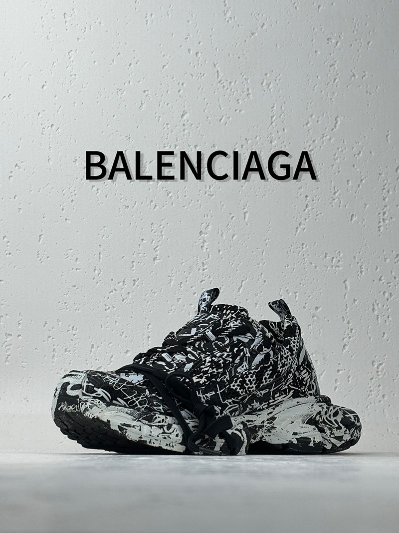 Balenciaga 3XL Sneakers 037