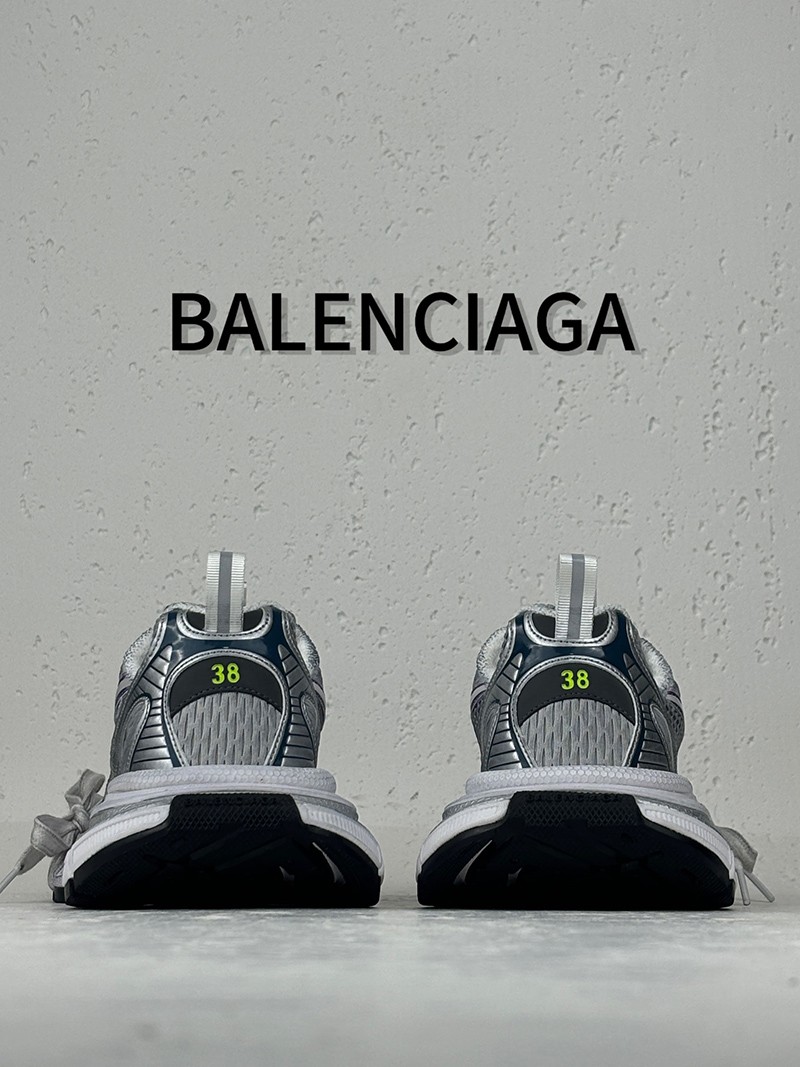 Balenciaga 3XL Sneakers 038