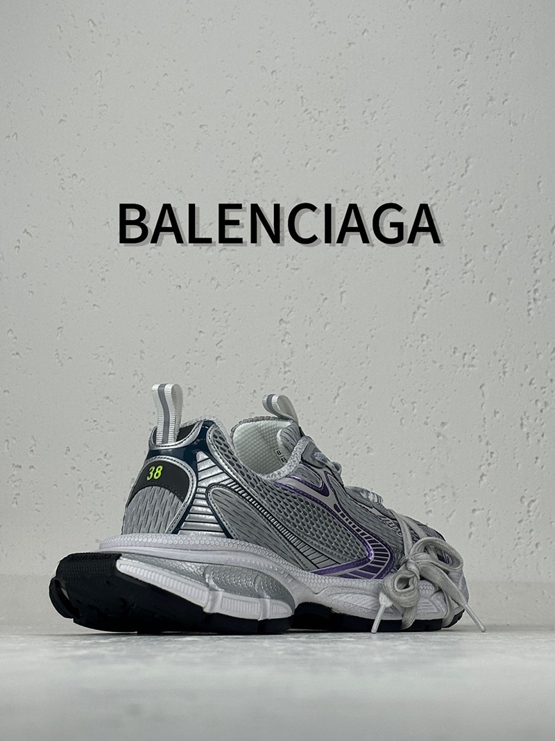 Balenciaga 3XL Sneakers 038