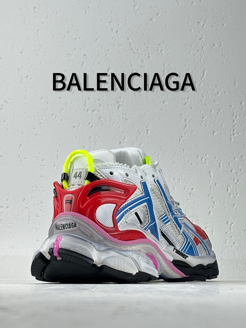 Balenciaga Runner Sneaker 044