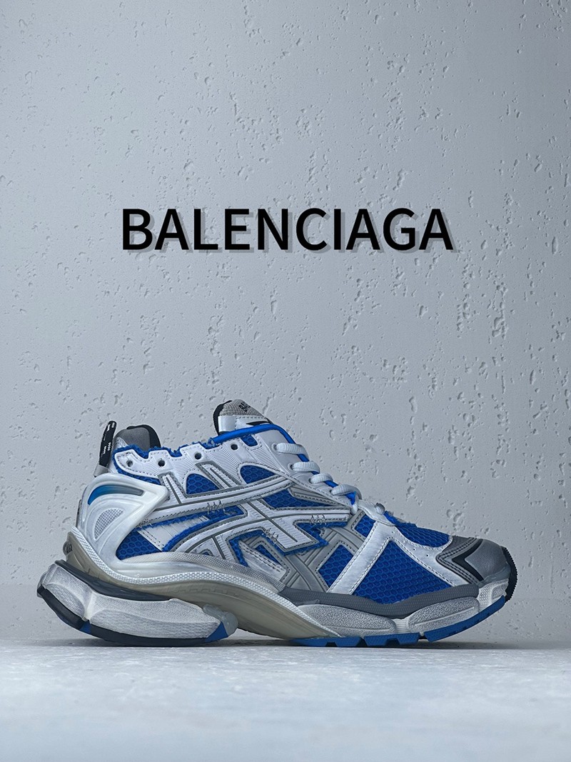 Balenciaga Runner Sneaker 045