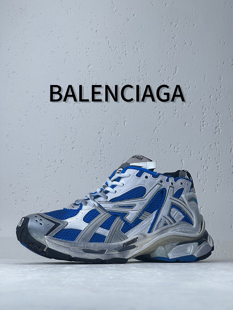 Balenciaga Runner Sneaker 045