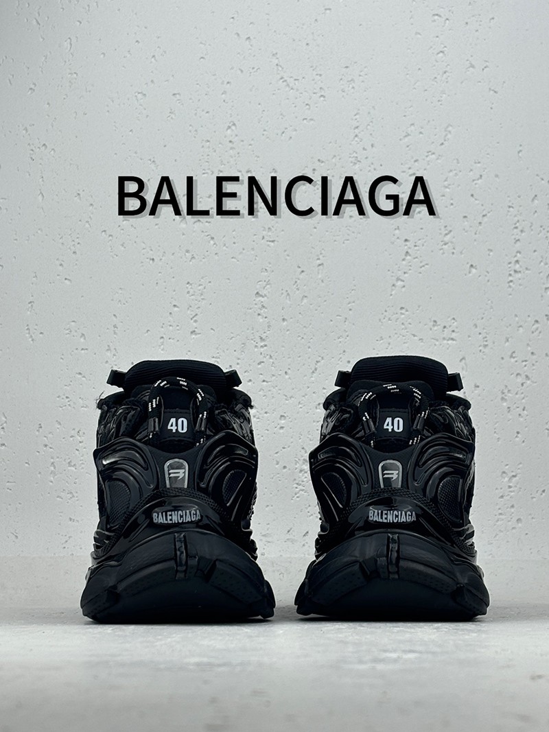 Balenciaga Runner Sneaker 046