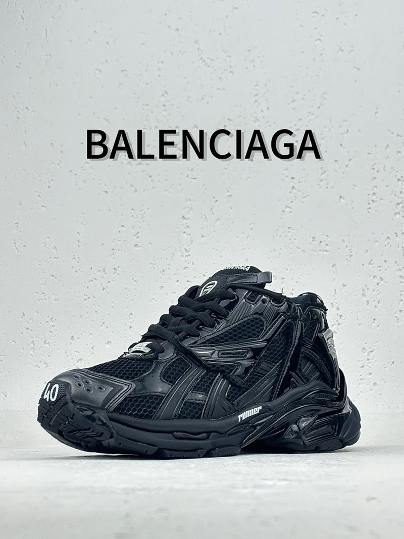 Balenciaga Runner Sneaker 046