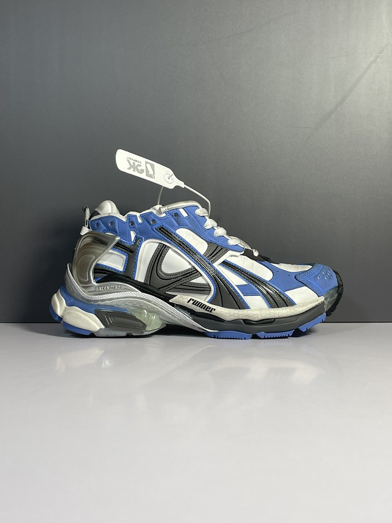 Balenciaga Runner Sneaker 048