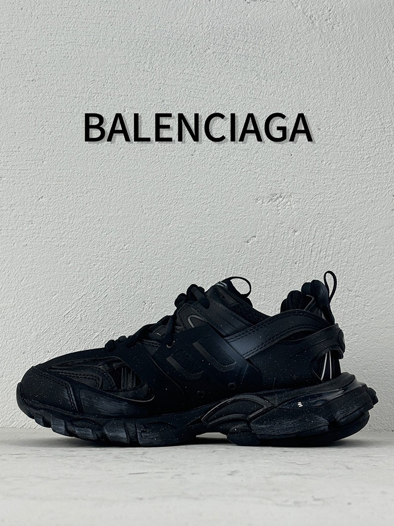 Balenciaga Track shoe 083