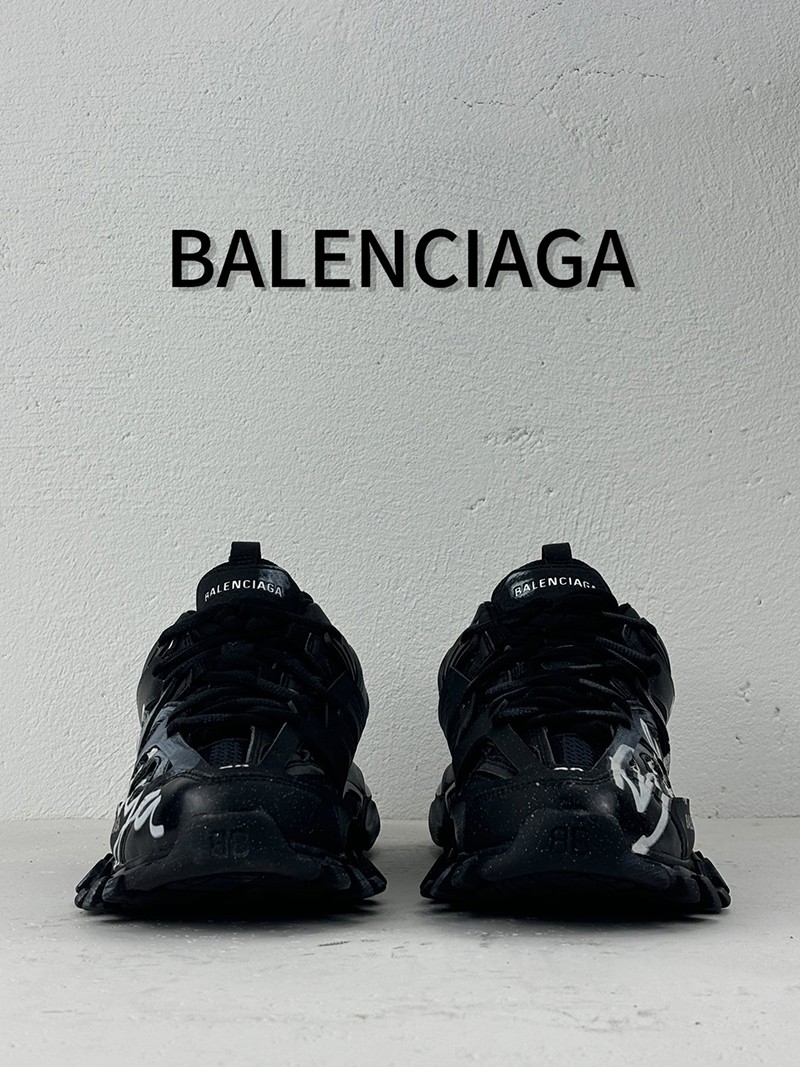 Balenciaga Track shoe 083