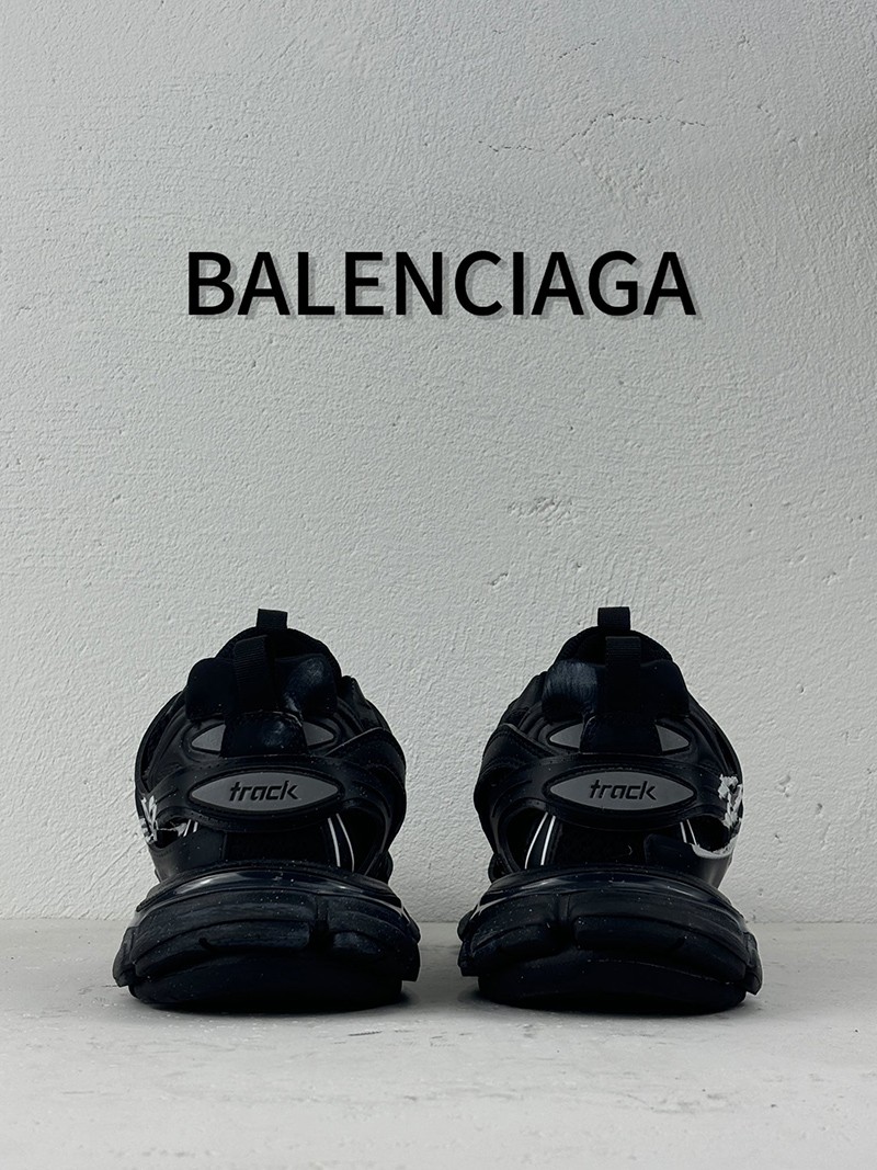 Balenciaga Track shoe 083