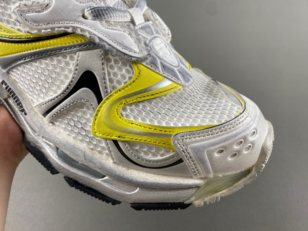 Balenciaga 7.5 Sneaker 001