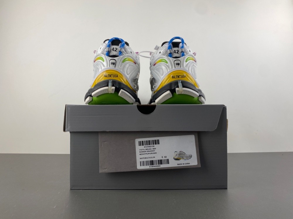 Balenciaga 7.5 Sneaker 002