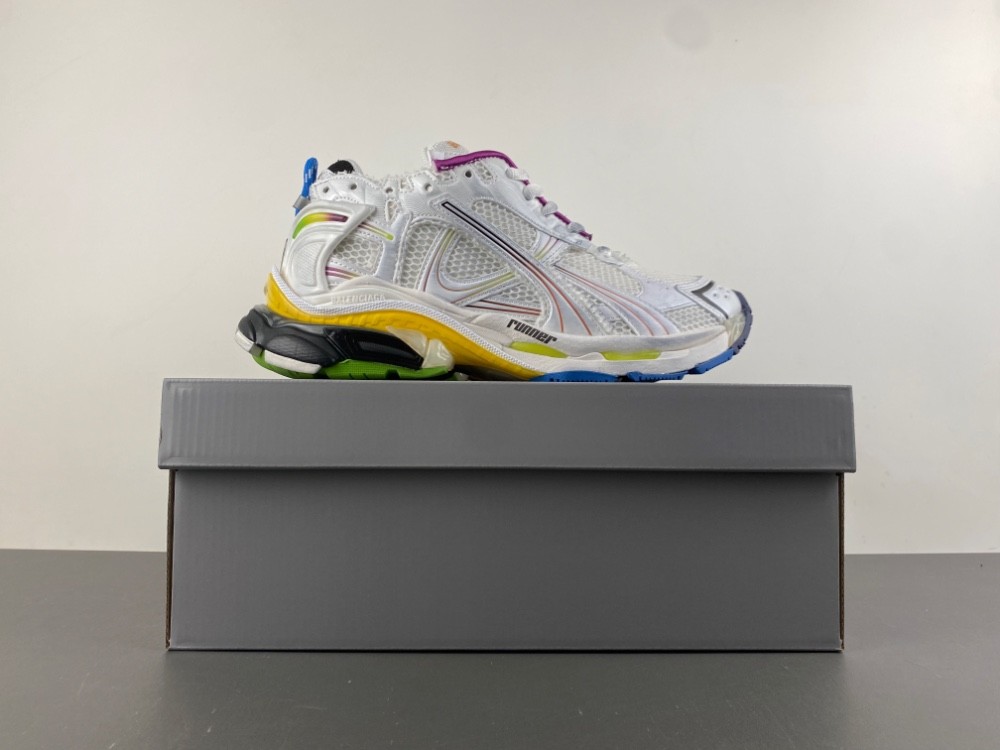 Balenciaga 7.5 Sneaker 002