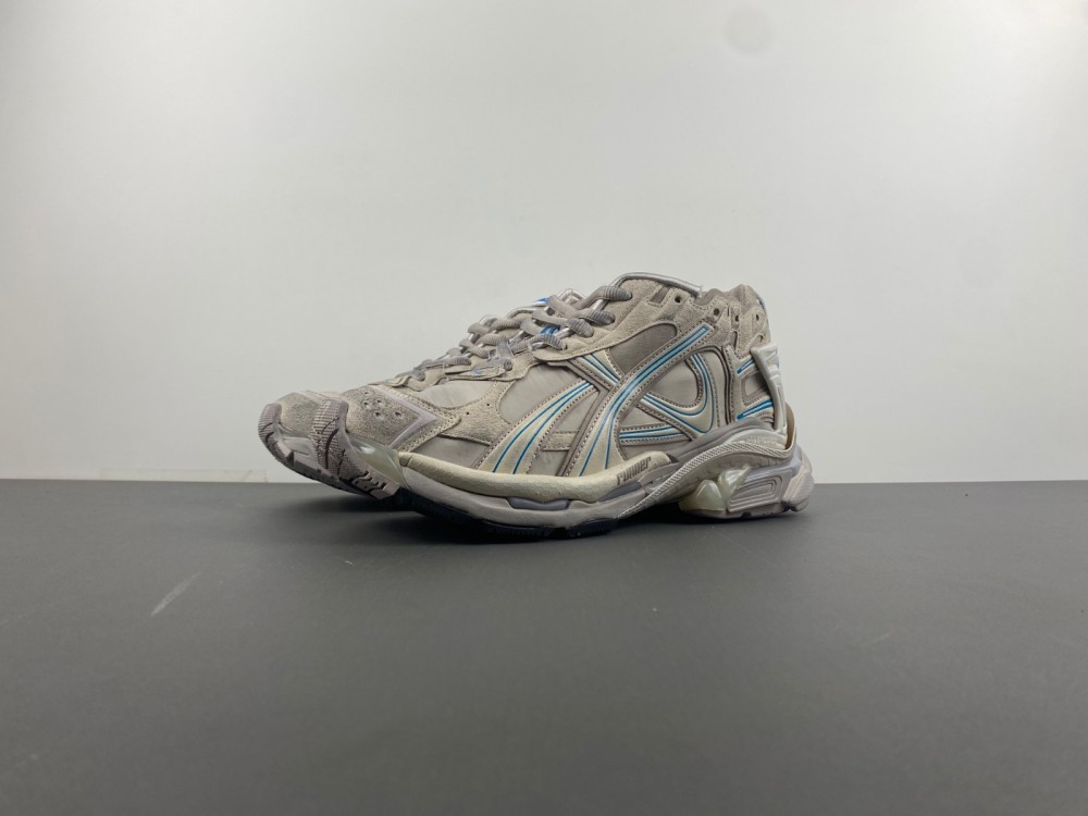 Balenciaga 7.5 Sneaker 008