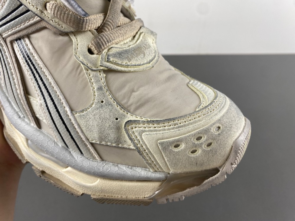 Balenciaga 7.5 Sneaker 009